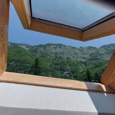 Dom Dr Klementa Juga V Lepeni