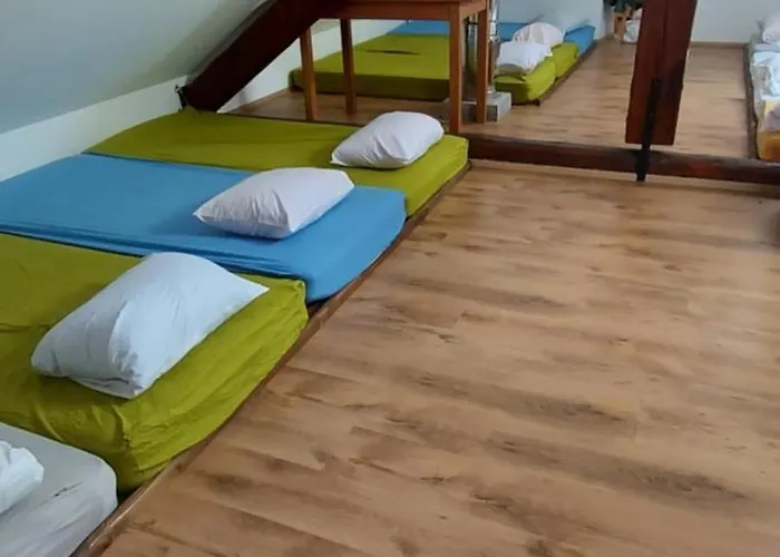 Dom Dr Klementa Juga V Lepeni Vendégház Soča